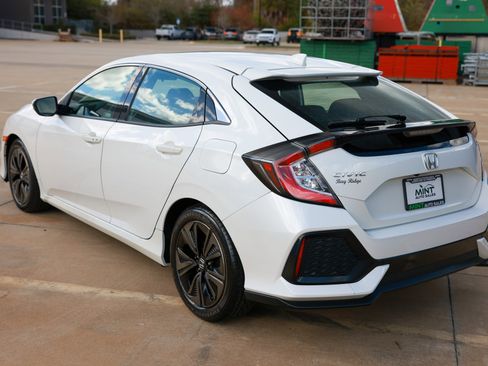 Used 2018 Honda Civic EX image 10
