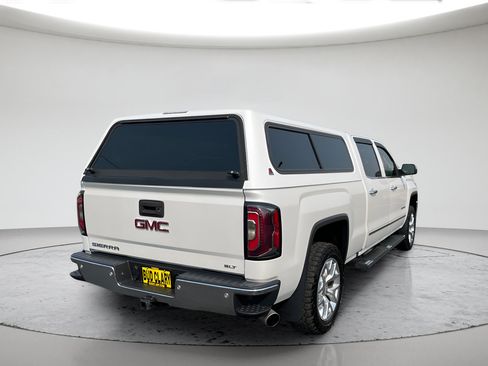 Used 2017 GMC Sierra 1500 SLT w/ SLT Preferred Package AWD/4WD image 3
