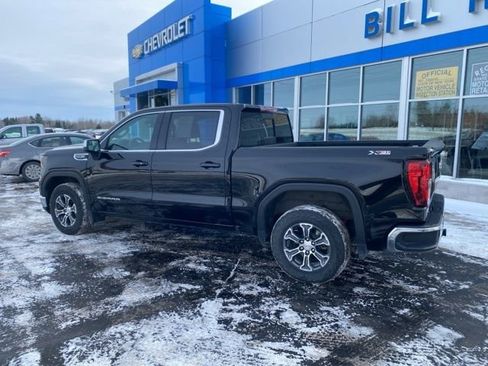 Used 2023 GMC Sierra 1500 SLE image 2