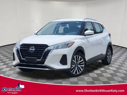 Used 2024 Nissan Kicks SV FWD image 1