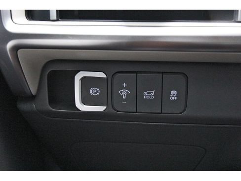 Certified 2025 Hyundai Santa Fe SEL FWD image 22
