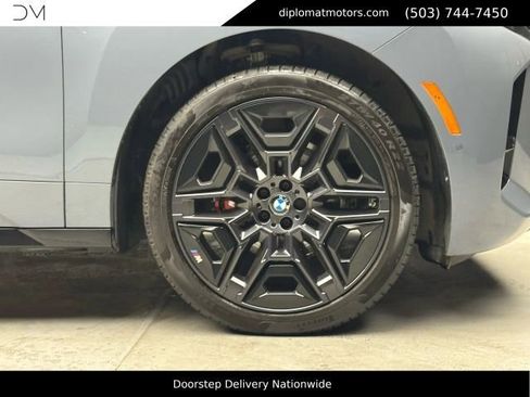 Used 2026 BMW iX xDrive60 w/ M Sport Package AWD/4WD image 36