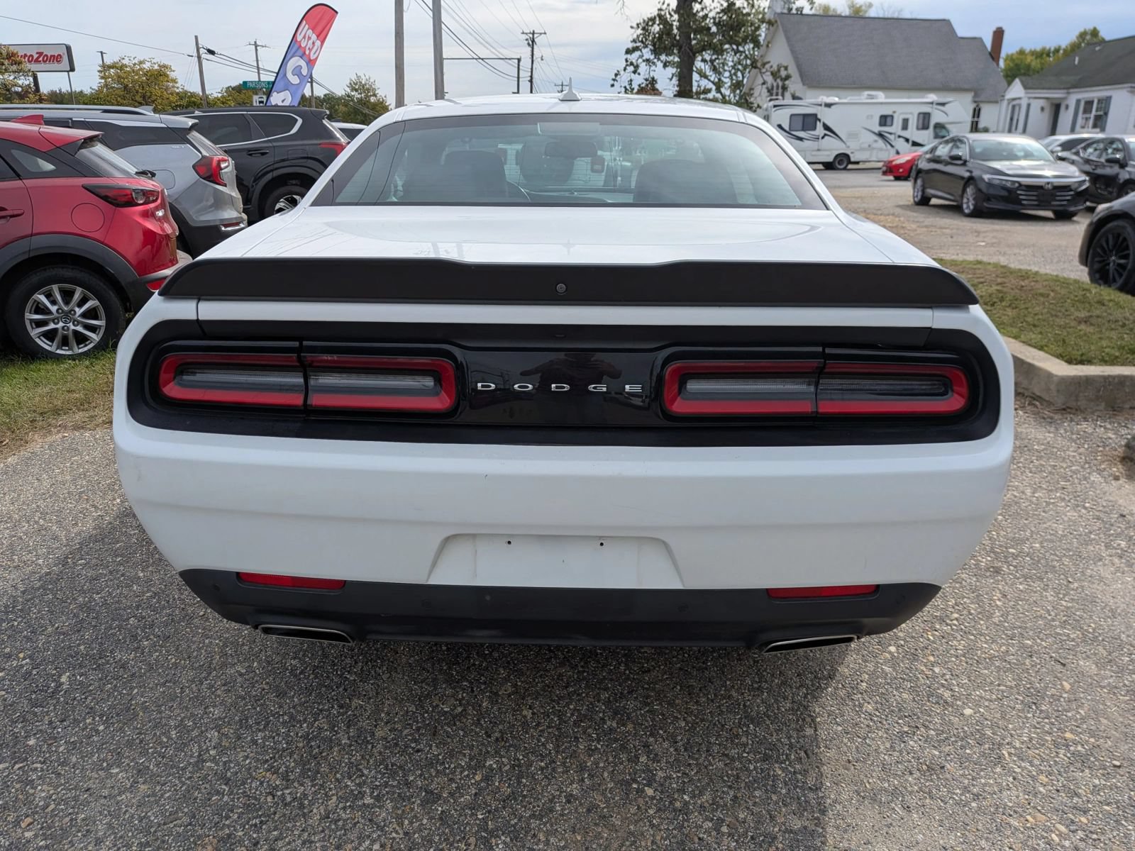 Used 2018 Dodge Challenger SXT Plus RWD image 4