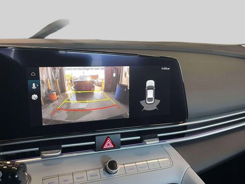 Used 2023 Hyundai Elantra Limited FWD image 26