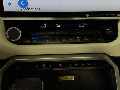 Used 2022 Toyota Tundra Capstone AWD/4WD image 17