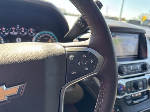 Used 2017 Chevrolet Suburban Premier image 21
