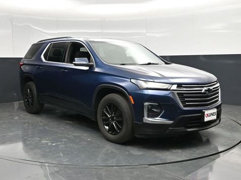 Used 2023 Chevrolet Traverse LT AWD/4WD image 1