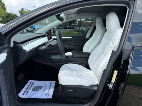 Used 2024 Tesla Model Y Long Range AWD/4WD image 13