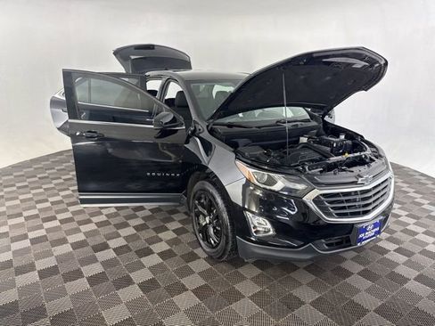 Used 2020 Chevrolet Equinox LT FWD image 12