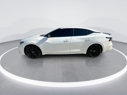 Used 2022 Nissan Maxima SR w/ Sport Mat Group FWD image 5