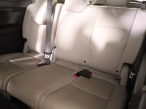 Used 2020 Honda Odyssey Elite image 13