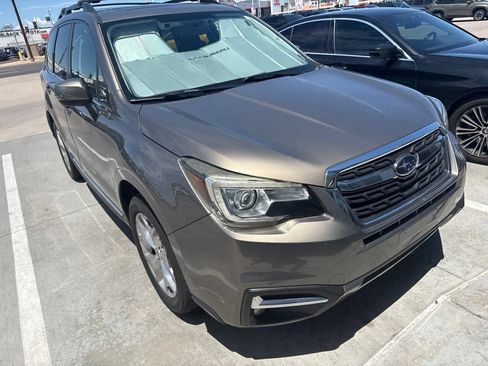 Used 2017 Subaru Forester 2.5i Touring AWD/4WD image 8