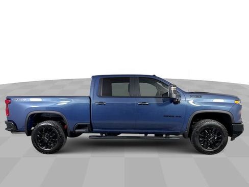 New 2026 Chevrolet Silverado 2500 Custom w/ Custom Value Package AWD/4WD image 9