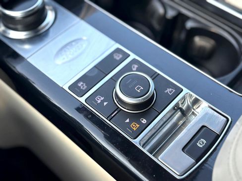 Used 2018 Land Rover Range Rover Supercharged image 37