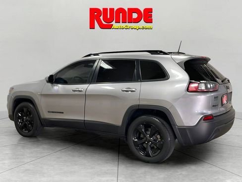 Used 2020 Jeep Cherokee Latitude Plus image 3