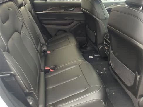 New 2025 Jeep Grand Cherokee Limited image 20