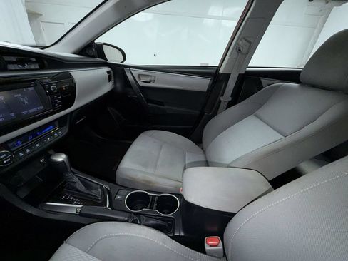 Used 2016 Toyota Corolla LE FWD image 18