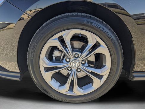 Used 2023 Honda Accord EX image 11