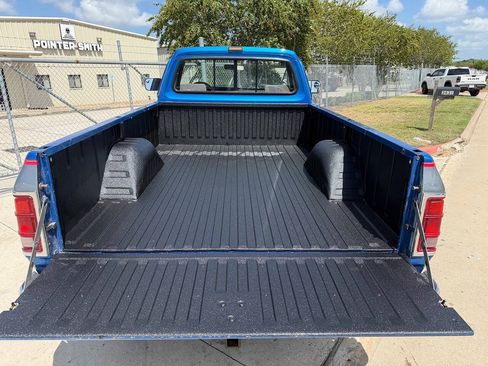 Used 1992 Dodge D/W Truck 250 AWD/4WD image 23