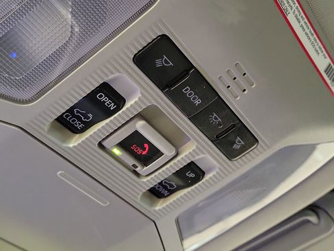 Certified 2024 Toyota RAV4 XLE w/ Convenience Package image 30