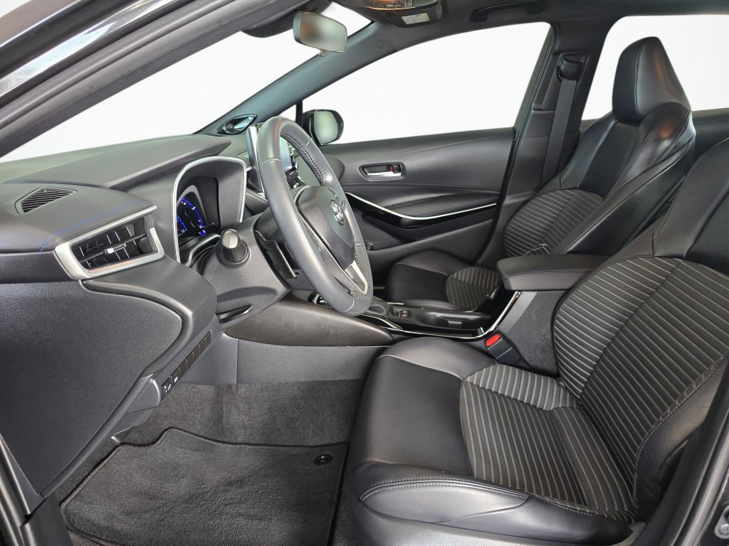 Certified 2020 Toyota Corolla XSE w/ Carpet Mat Package (TMS) FWD image 17