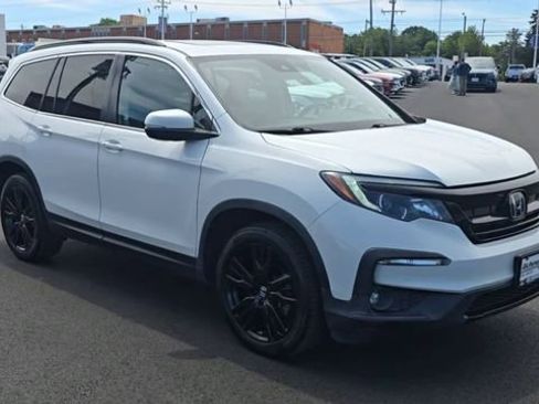 Used 2021 Honda Pilot Special Edition image 3