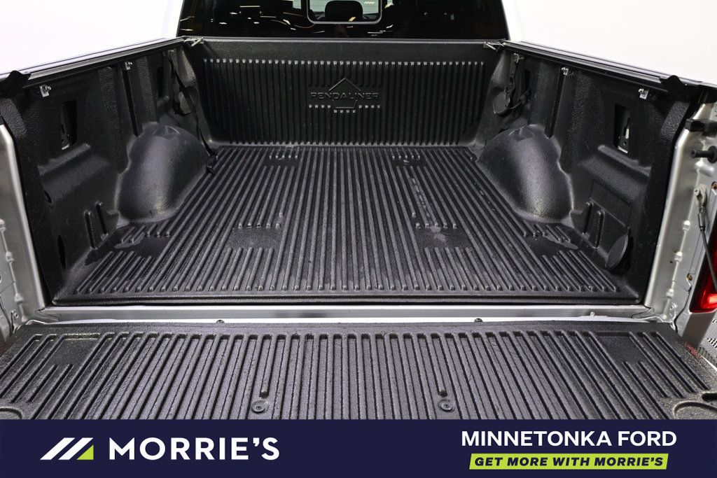 Used 2015 Ford F150 Platinum w/ Equipment Group 701A Luxury AWD/4WD image 16