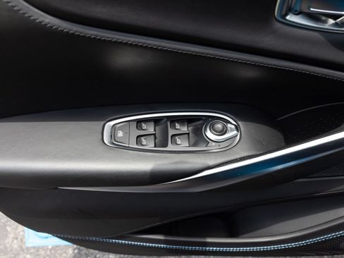 Used 2021 Aston Martin DBX AWD/4WD image 19