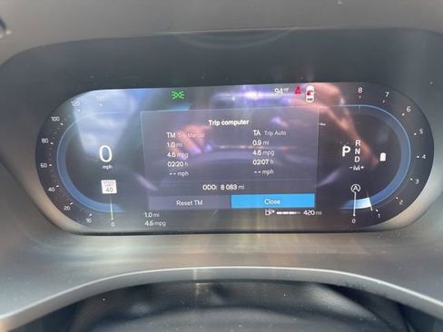 Used 2025 Volvo XC60 B5 Plus AWD/4WD image 24