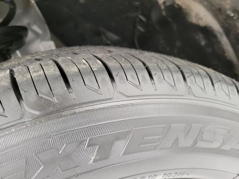 Used 2025 Nissan Rogue SV image 5