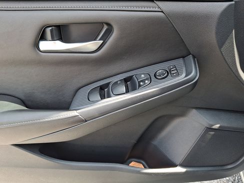 Used 2023 Nissan Sentra SV w/ All-Weather Package FWD image 12
