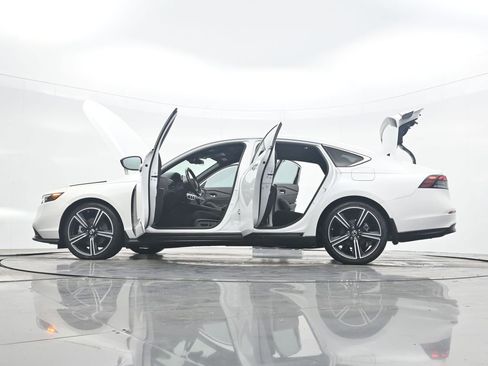 Used 2024 Honda Accord Sport image 36