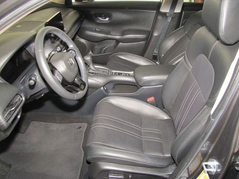 Certified 2023 Honda HR-V EX-L image 9