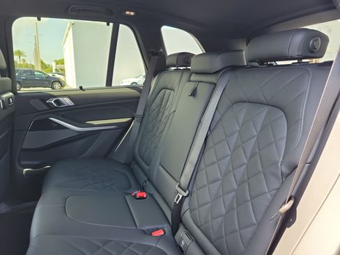 New 2026 BMW X5 sDrive40i w/ M Sport Package RWD image 8