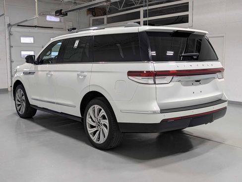 Certified 2023 Lincoln Navigator Reserve image 10