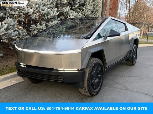 Used 2024 Tesla Cybertruck AWD Crew Cab image 3