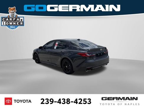 Used 2026 Toyota Camry SE FWD image 5