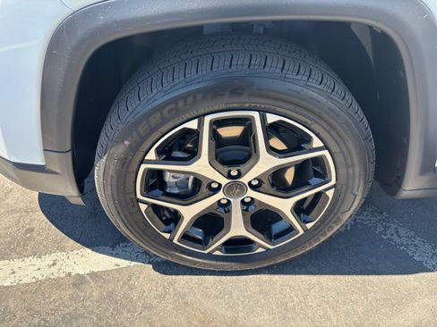 Used 2025 Jeep Compass Limited AWD/4WD image 31