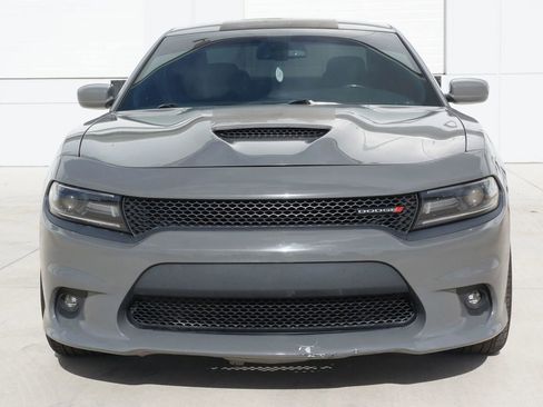 Used 2019 Dodge Charger GT image 3