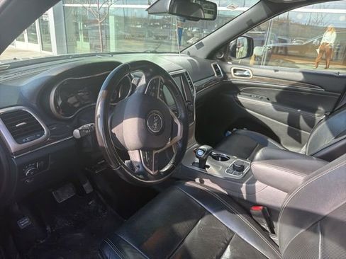 Used 2015 Jeep Grand Cherokee Overland w/ Advanced Technology Group image 20