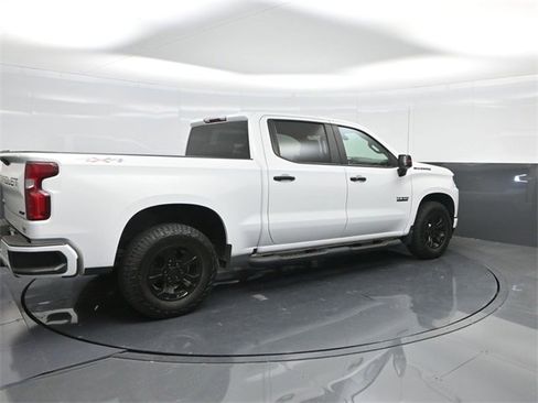 Used 2022 Chevrolet Silverado 1500 RST w/ Redline Edition image 4