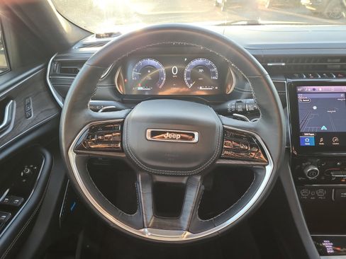 Used 2021 Jeep Grand Cherokee L Overland w/ MOPAR Finishing Package image 16