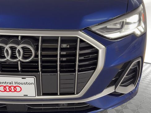 Used 2023 Audi Q3 2.0T Premium Plus w/ Premium Plus Package image 11