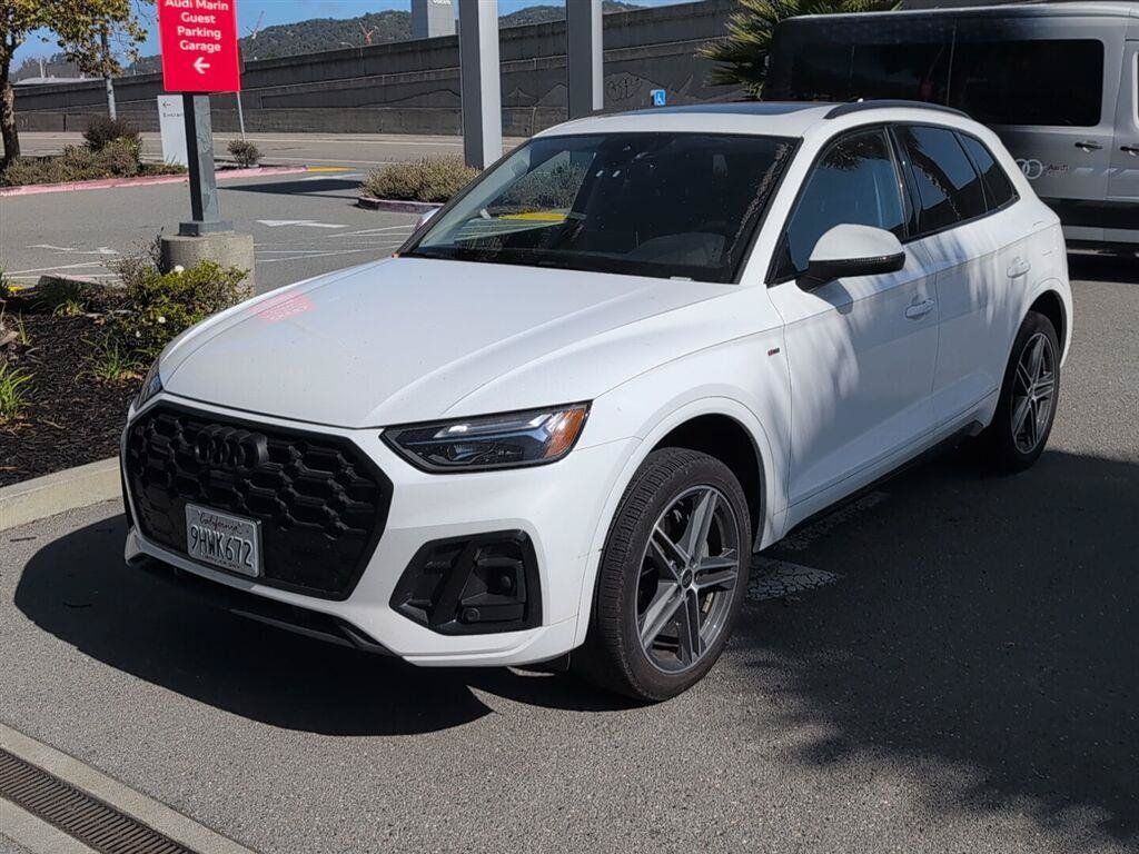Used 2023 Audi Q5 e Premium Plus w/ Premium Plus Package AWD/4WD image 1