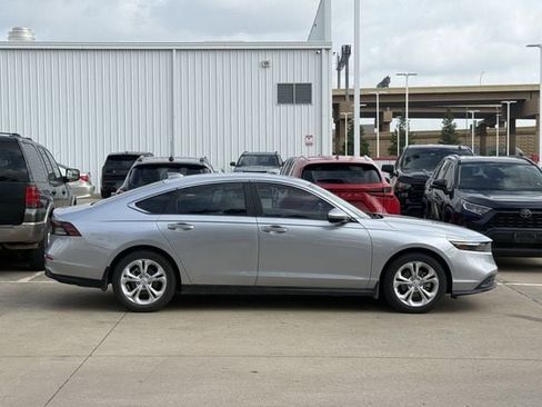 Used 2025 Honda Accord LX image 3