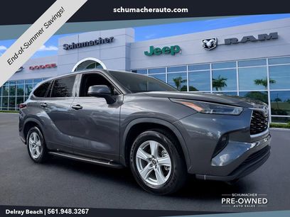 Used 2021 Toyota Highlander LE