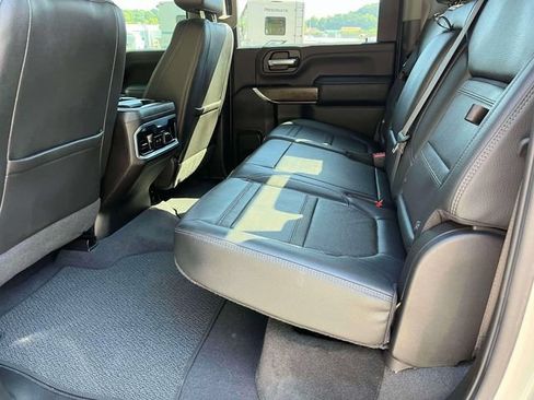 Used 2022 GMC Sierra 2500 Denali w/ Denali Ultimate Package AWD/4WD image 19