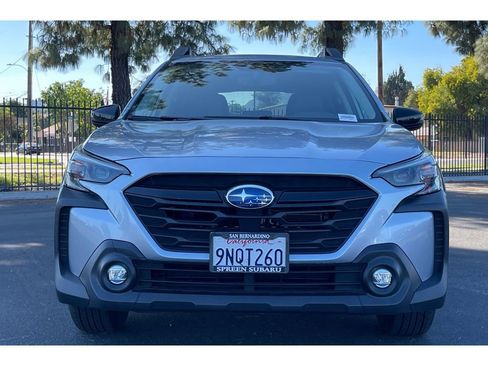 Used 2025 Subaru Outback Onyx Edition image 9