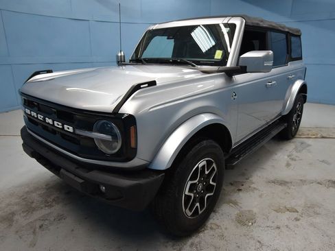 Used 2022 Ford Bronco Outer Banks AWD/4WD image 30