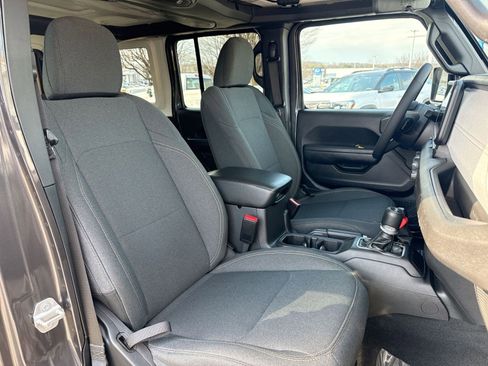 Used 2024 Jeep Wrangler Sport S image 25